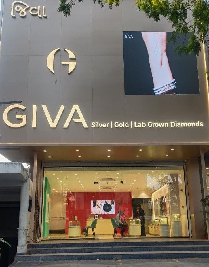 GIVA Silver & Gold Jewellery Store | Ghod dhod road, Athwa, Surat — photo