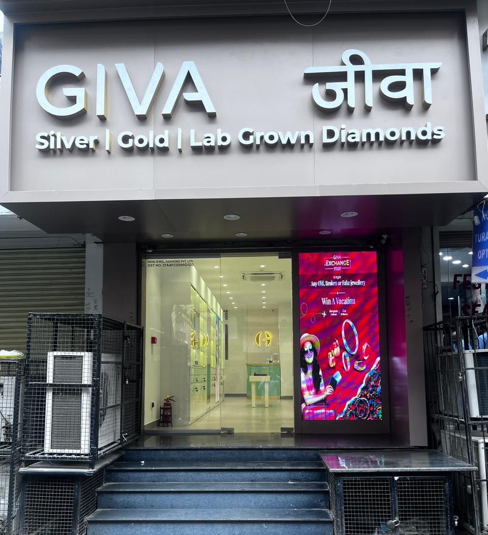 GIVA Silver & Gold Jewellery Store | Lokhandwala, Mumbai — photo