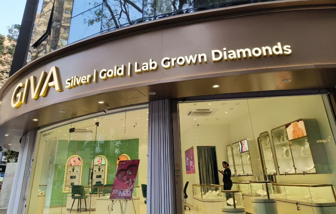 GIVA Silver & Gold Jewellery Store | Shimpoli Road, Borivali — photo