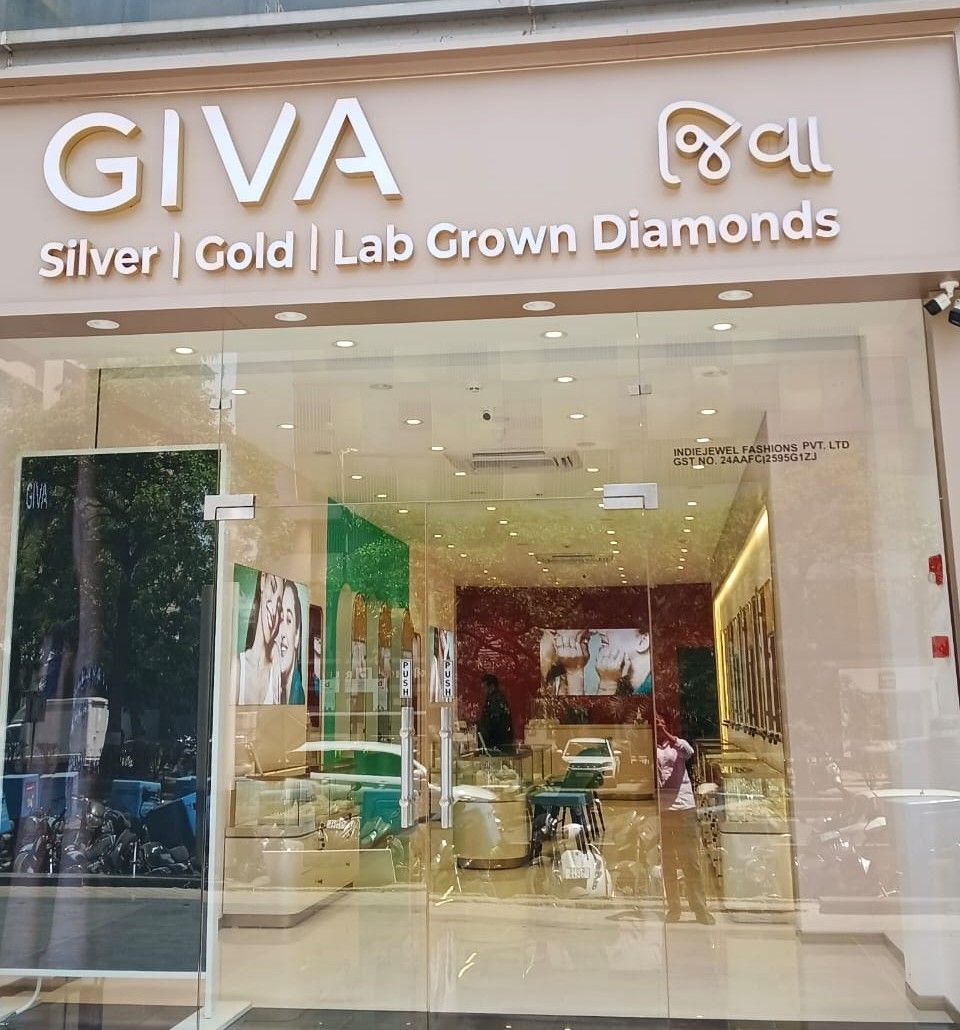 GIVA Silver & Gold Jewellery Store | Prahlad Nagar Ahmedabad — photo