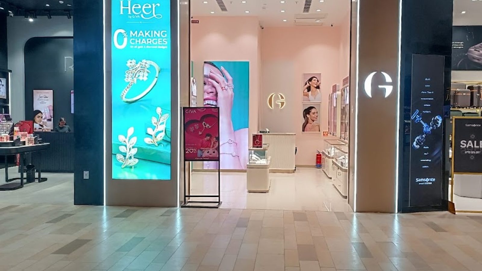 GIVA Silver & Gold Jewellery Store | Lulu, Lucknow