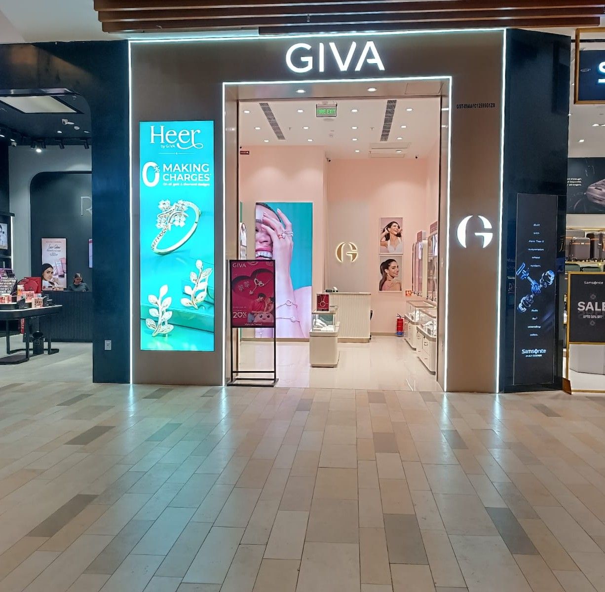GIVA Silver & Gold Jewellery Store | Lulu, Lucknow — photo