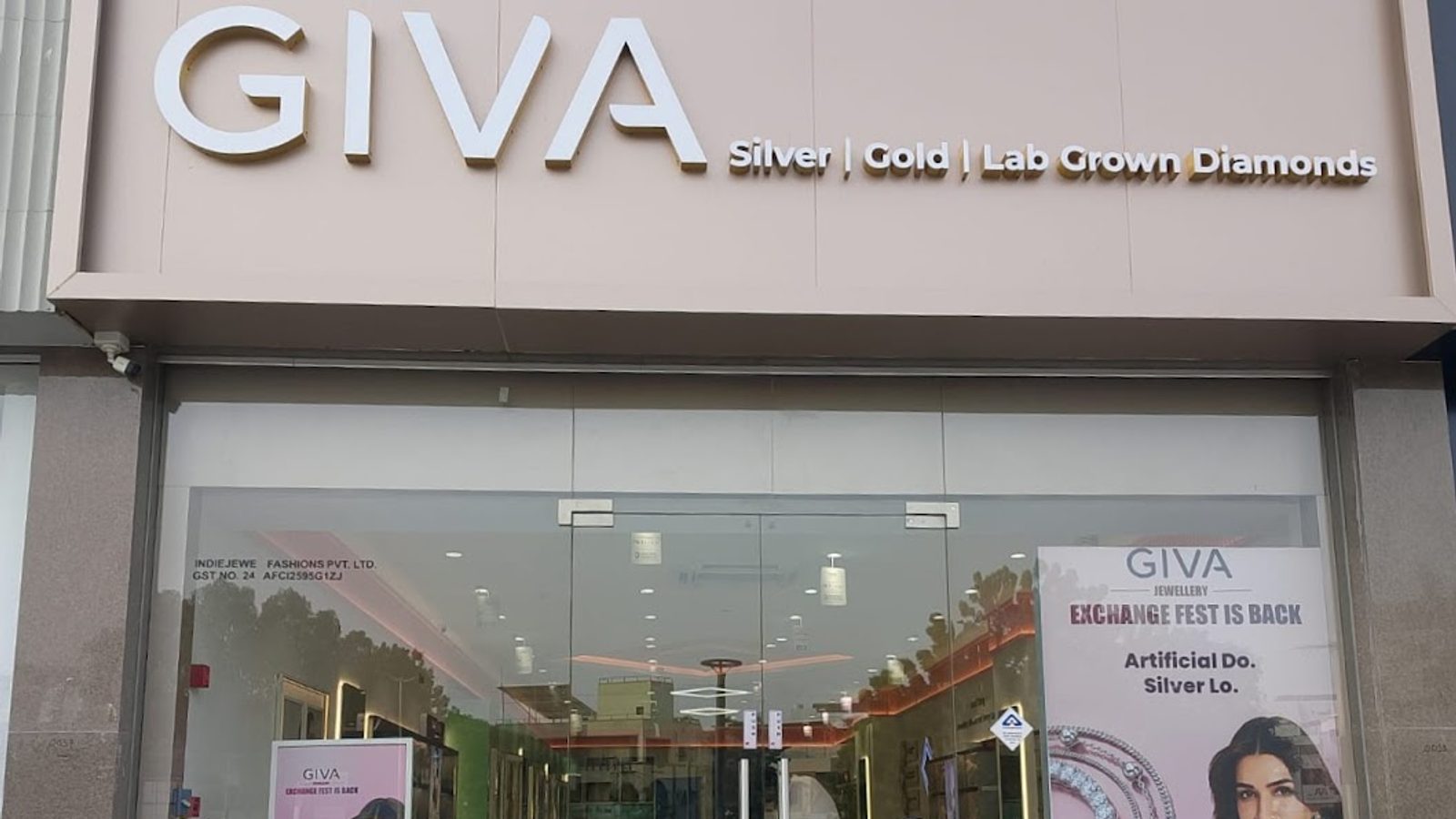 GIVA Silver & Gold Jewellery | Vadodara | Lab Grown Diamonds