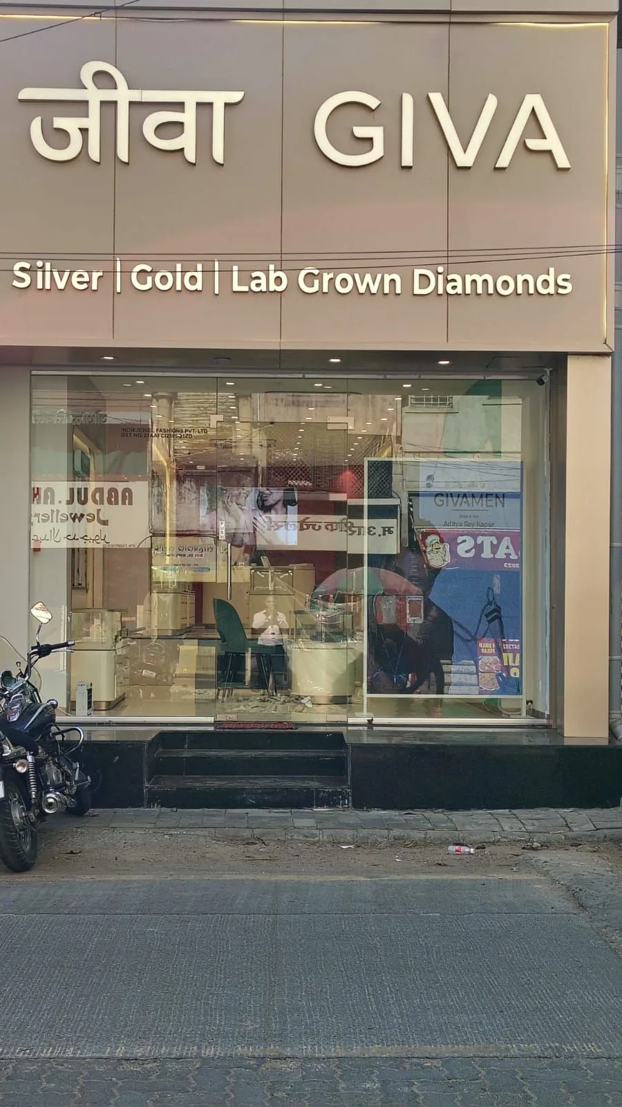 GIVA Silver & Gold Jewellery Store | Itwari, Nagpur — photo
