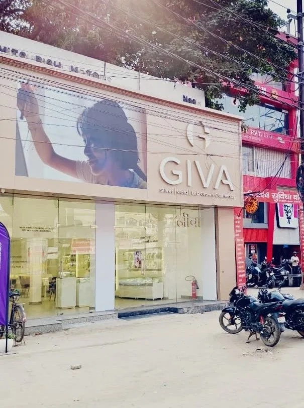 GIVA Silver & Gold Jewellery Store | Raja Bazar, Patna — photo