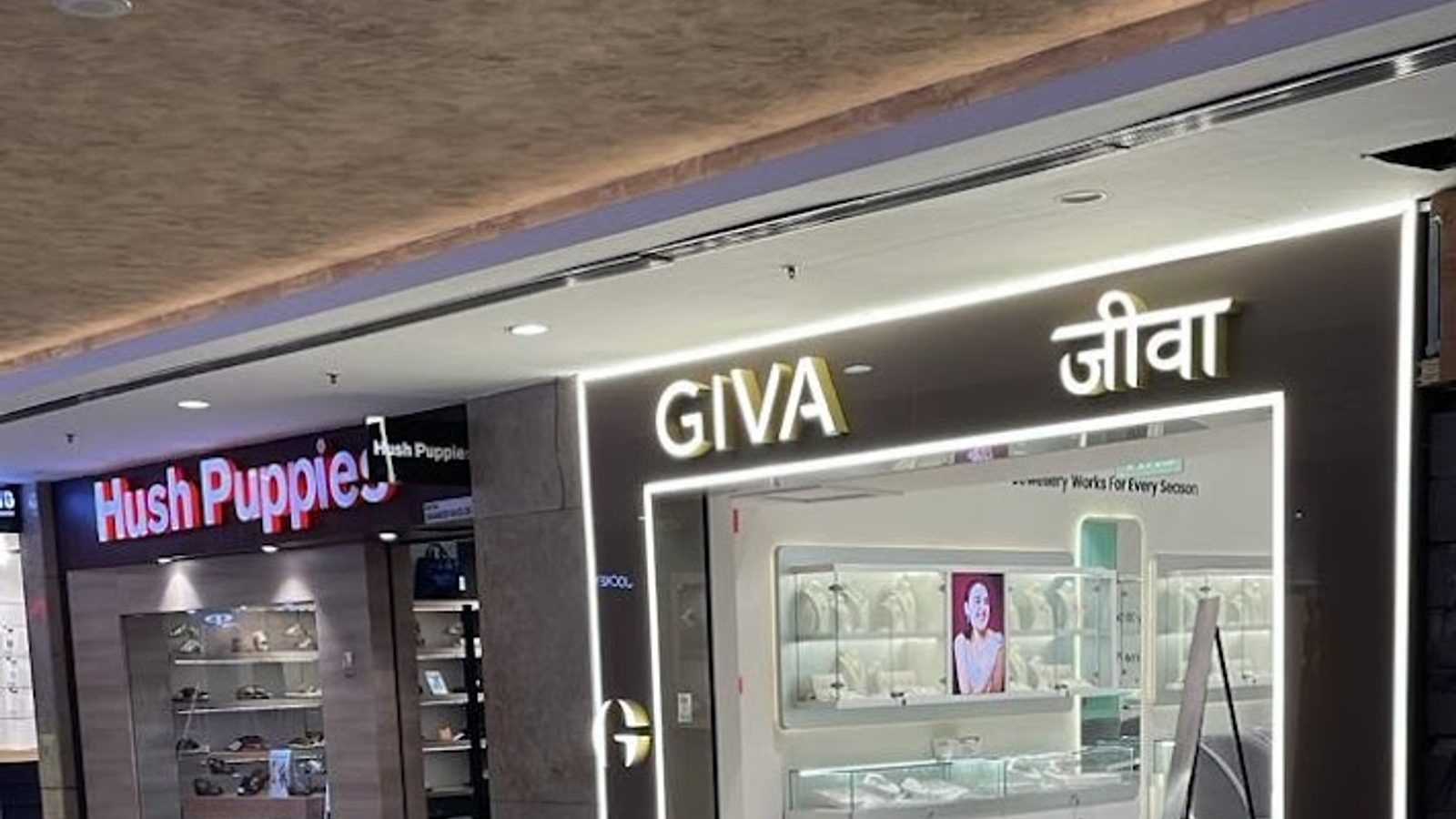 GIVA Silver & Gold Jewellery Store in Logix Mall, Noida City Center