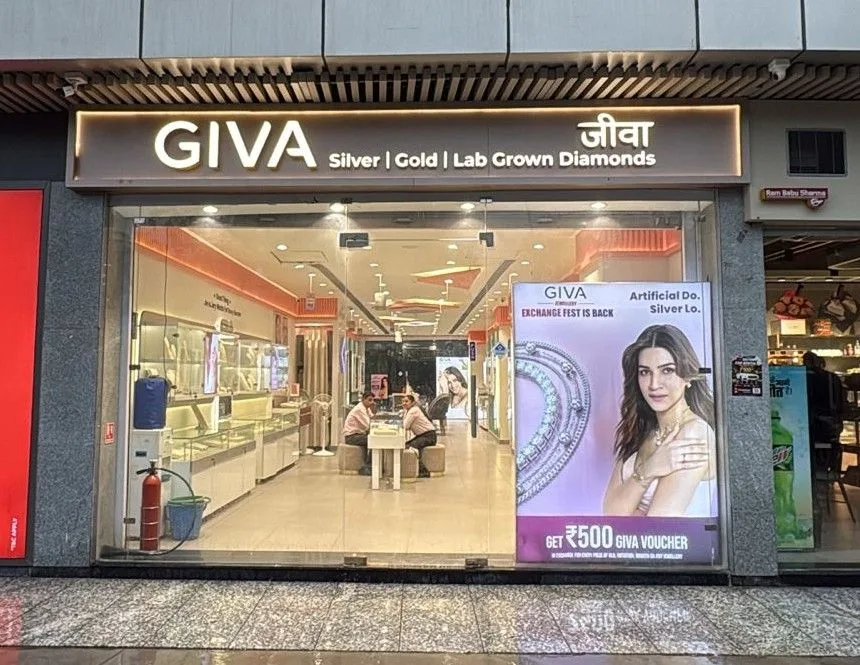 GIVA Silver & Gold Jewellery Store | Indo Expo Plaza, Noida — photo