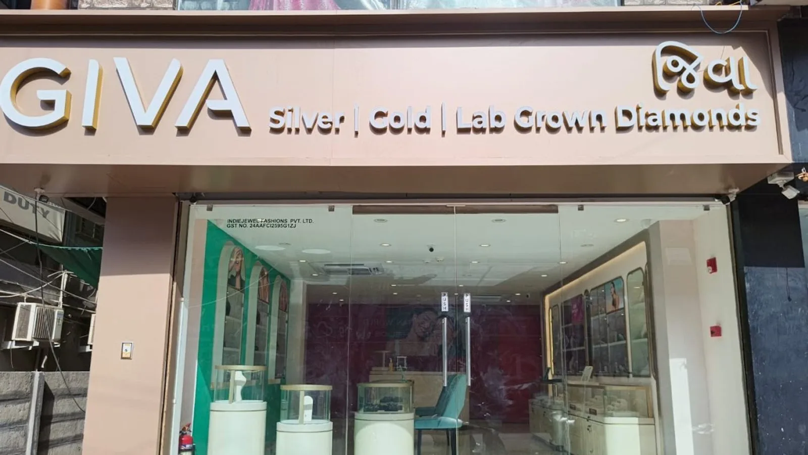 GIVA Silver & Gold Jewellery Store | Waghavadi Road, Bhavnagar