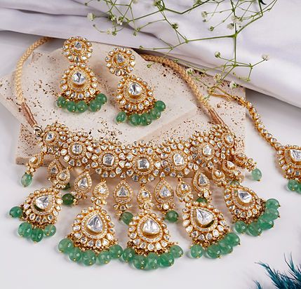 𝗦𝘄𝗮𝗿𝗮𝗮 𝗝𝗲𝘄𝗲𝗹𝘀 - Best Jewellery set for wedding | Customized | Bespoke Wedding | Silver Bridal Jewellery in Surat — photo