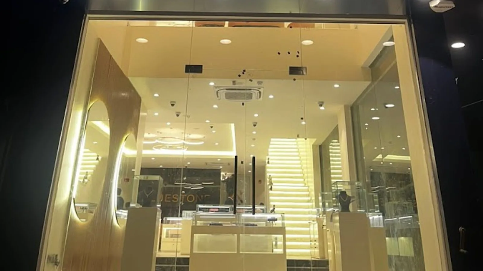 BlueStone Jewellery Model Town, Panipat