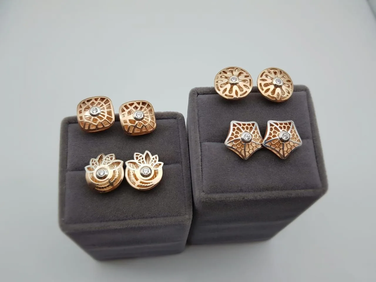 Exclusive Italy Earring Tops