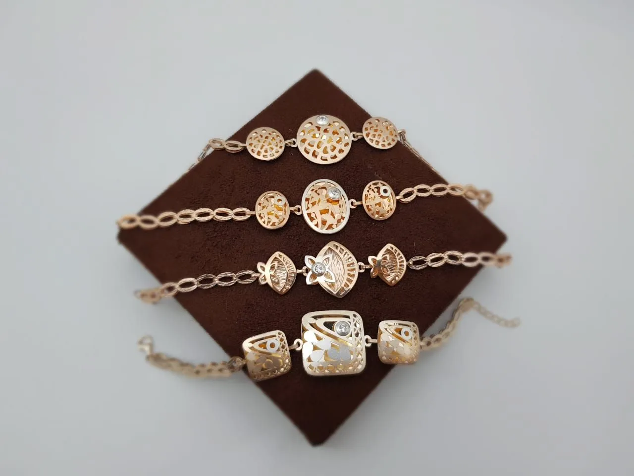 Exclusive Italy Earring Tops BR