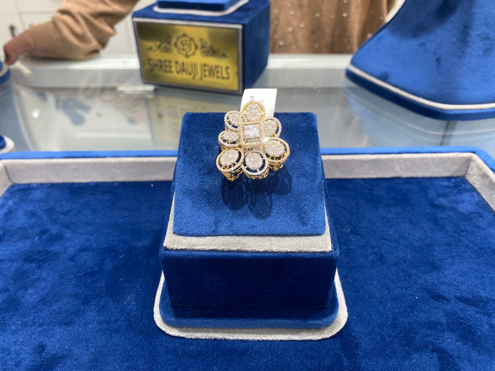 Best Gold & Diamond Jewellers in Faridabad | Shree Dauji Jewells — photo