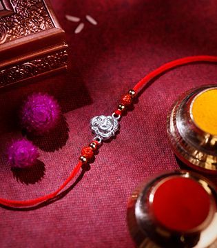 Gargi by PNG Nexus MBD Neopolis Mall Ludhiana PNGS Gargi Fashion Jewellery Ltd — photo