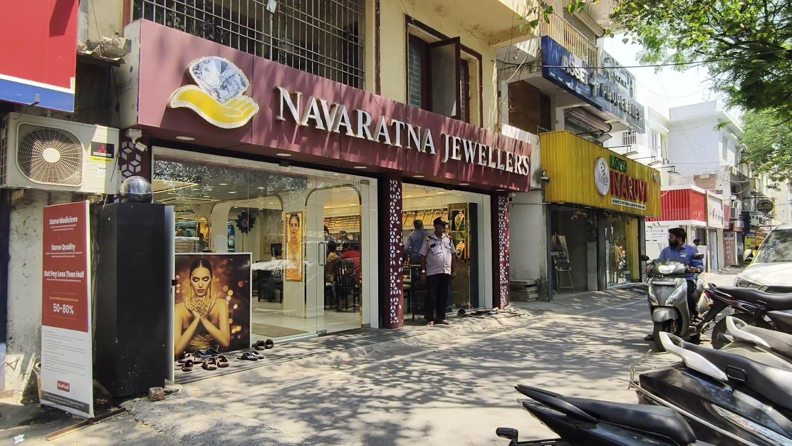 Navaratna Jewellers — photo