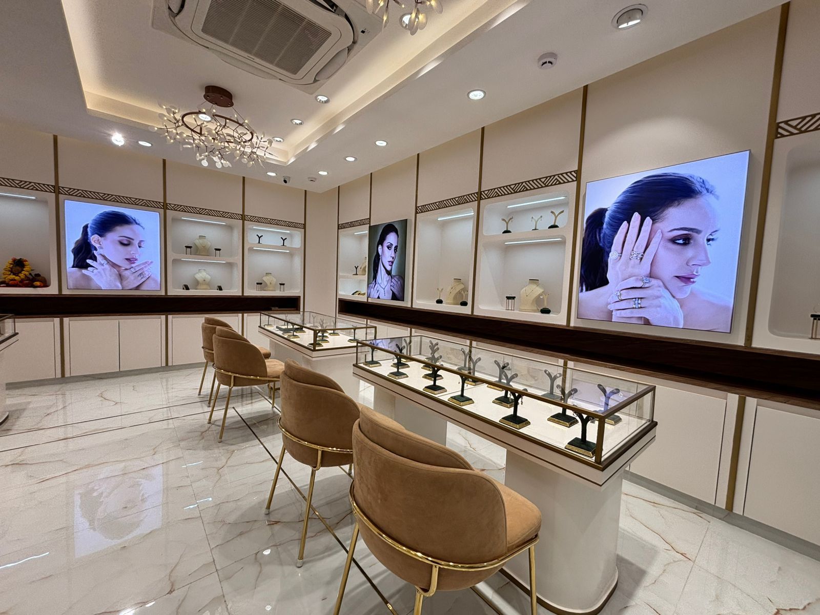 Solitario Diamonds Koregaon Park, Pune — photo