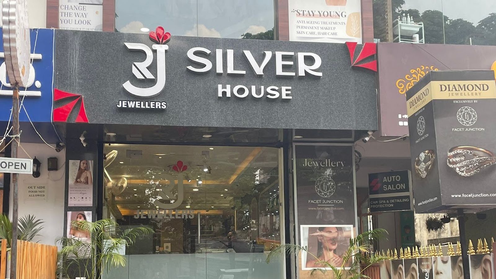 SILVER HOUSE BY RJ JEWELLERS