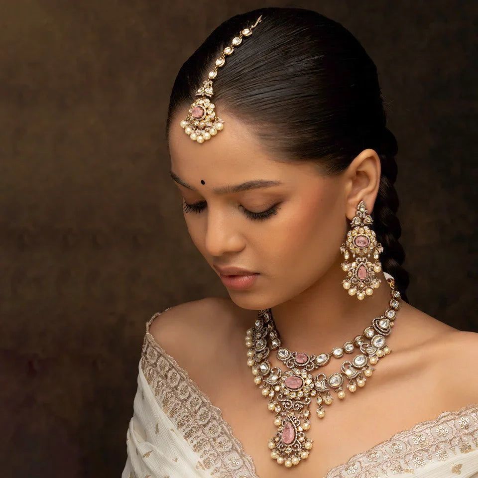 StudioGulabiJewelry by Shaminii Patel — photo