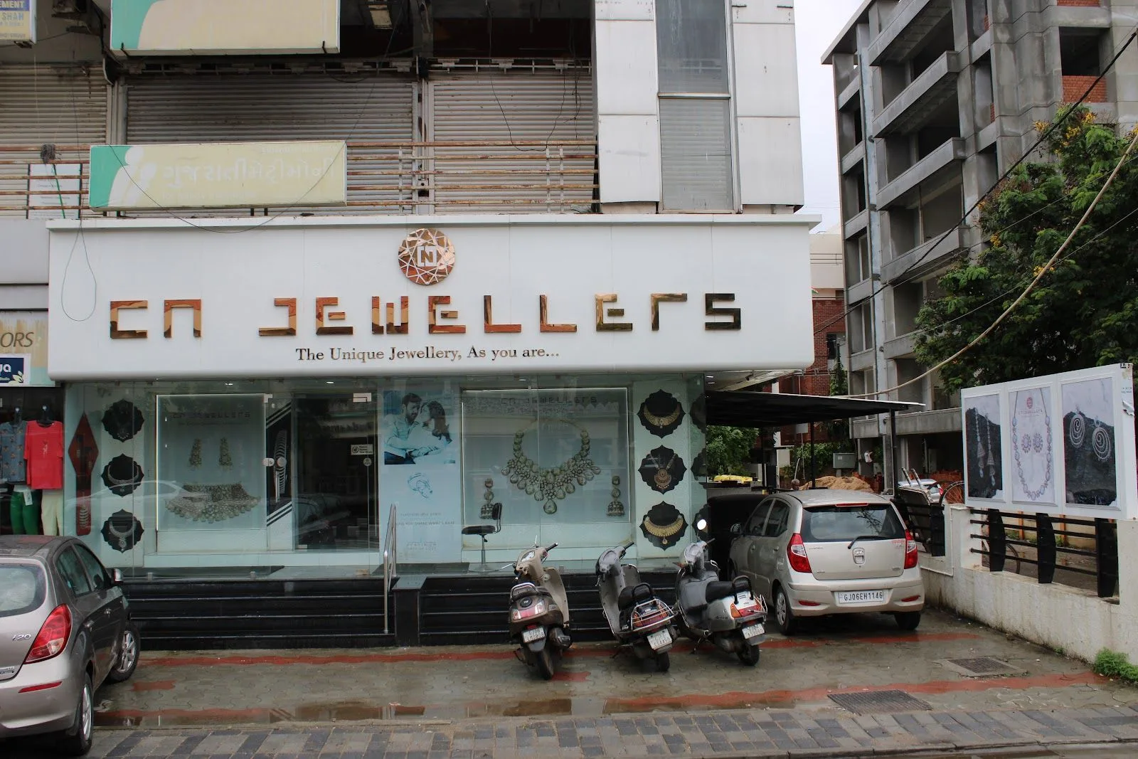 C N JEWELLERS — photo