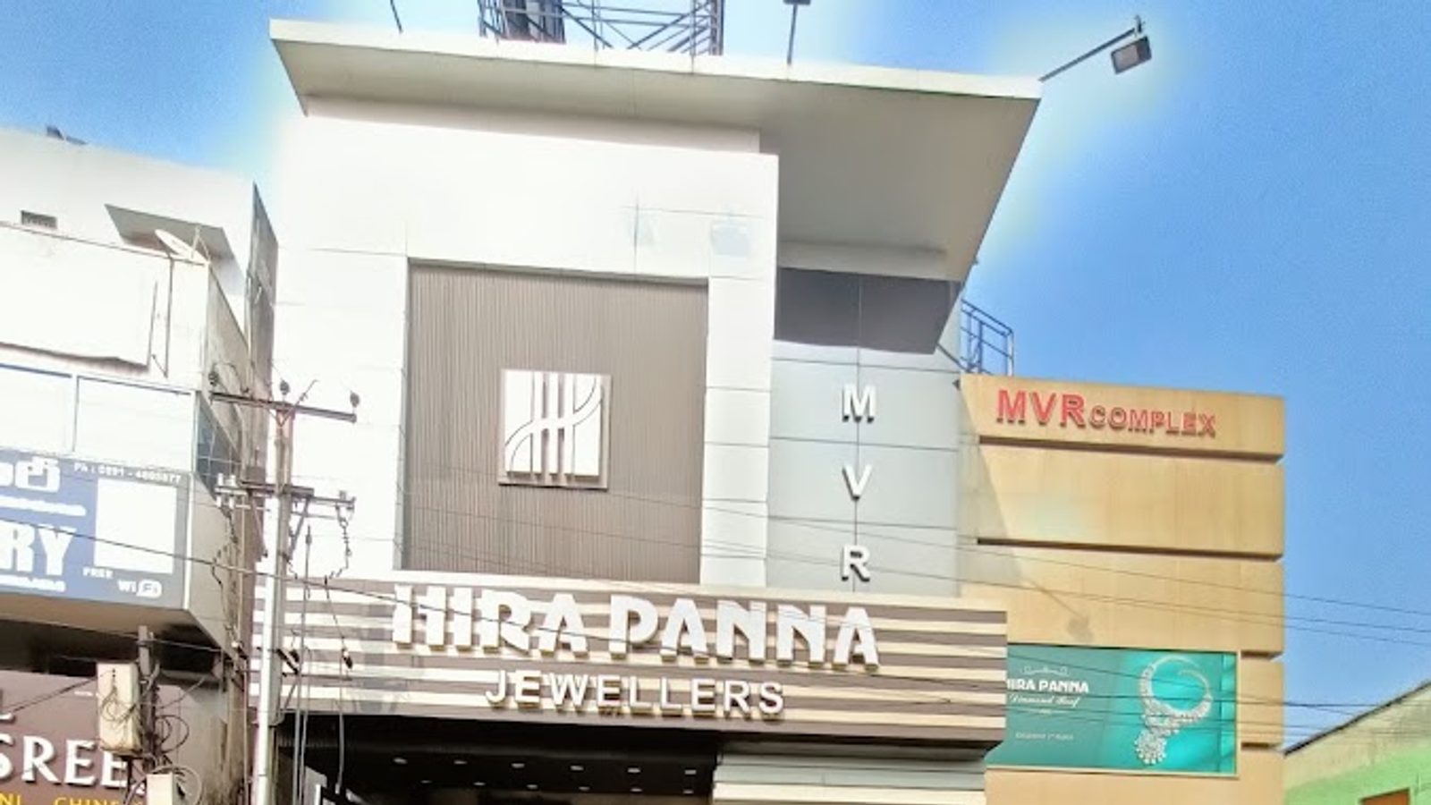 Hira Panna Jewellers ( Diamond Roof , Gold and Diamond Jewellery, Boutique Jewellery )