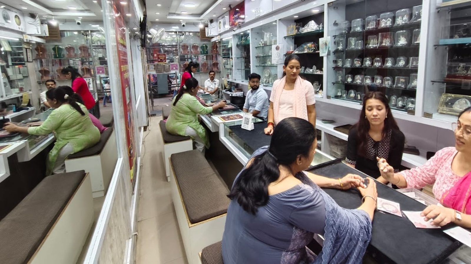 Jethani Devrani, The Silver Art Jewellery (Best Jewellery Shop in Ghaziabad | Best Gold Jewellery | Best Silver Jewellery )