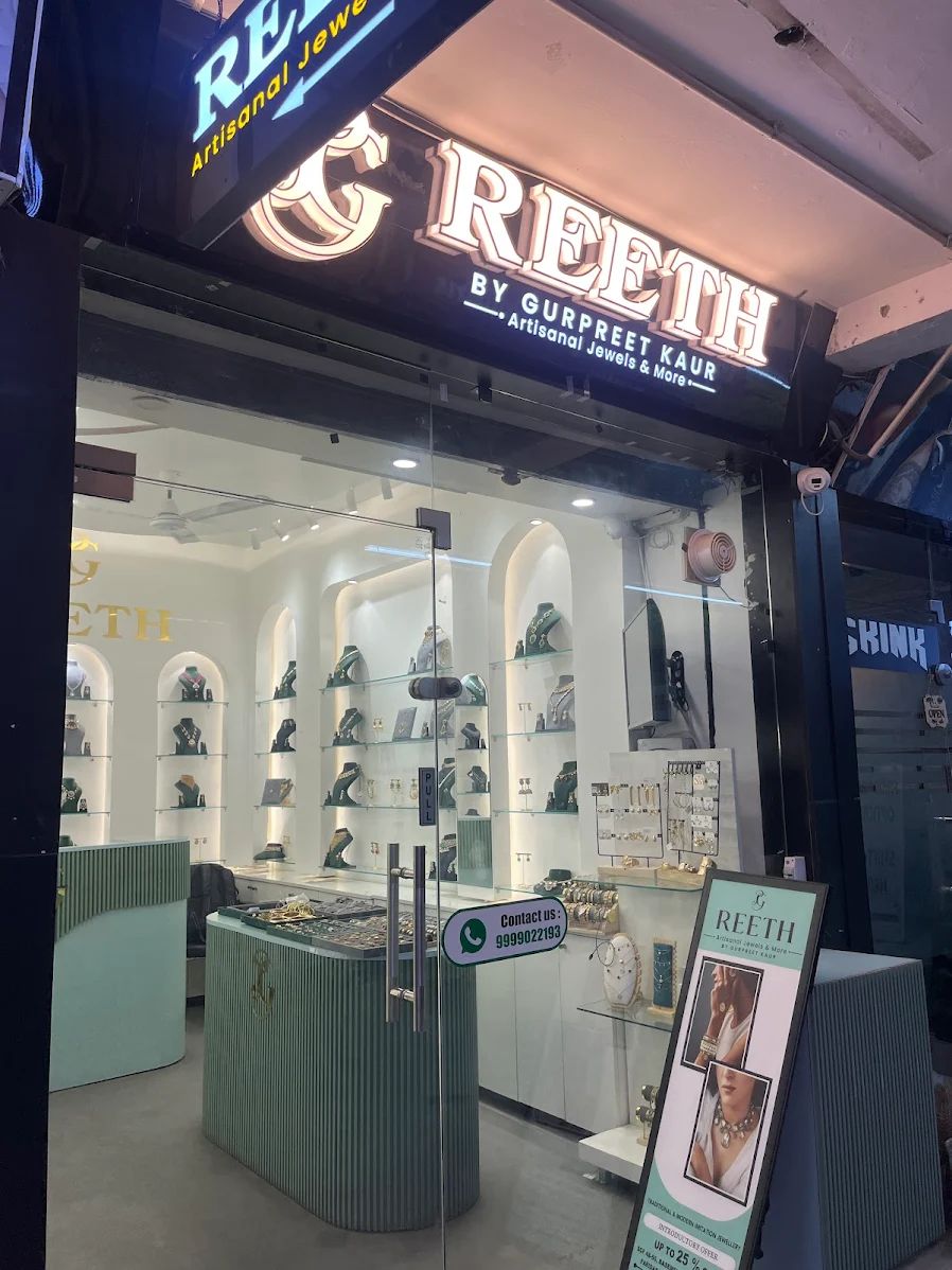 REETH ARTISANAL JEWELS (artificial/imitation jewellery store) — photo