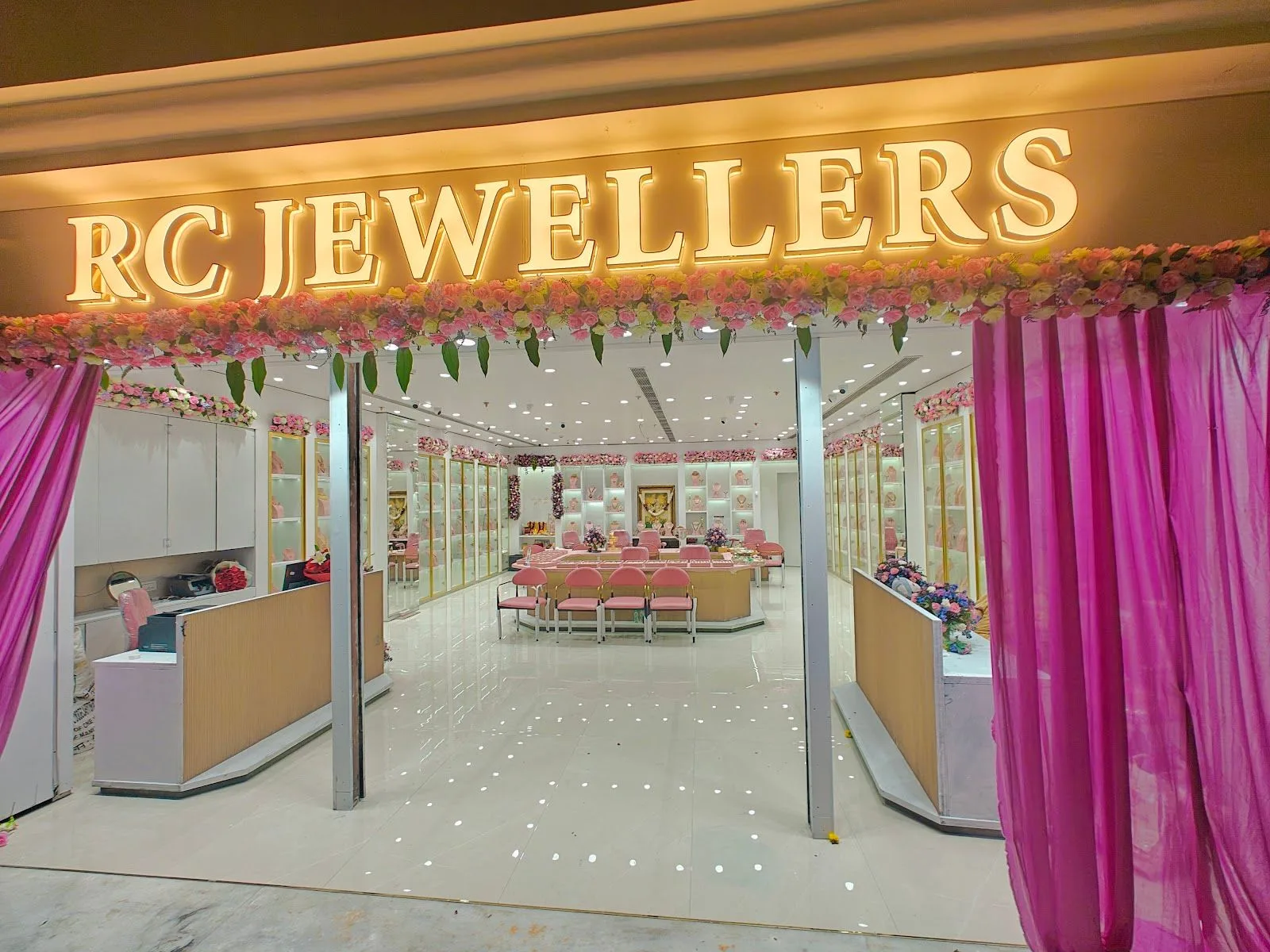 Rc jewellers — photo