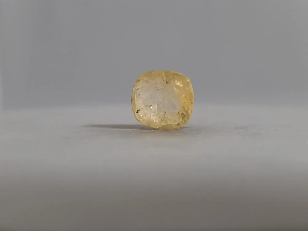 SRI LANKA YELLOW SAPPHIRE SILONI PUKHRAJ