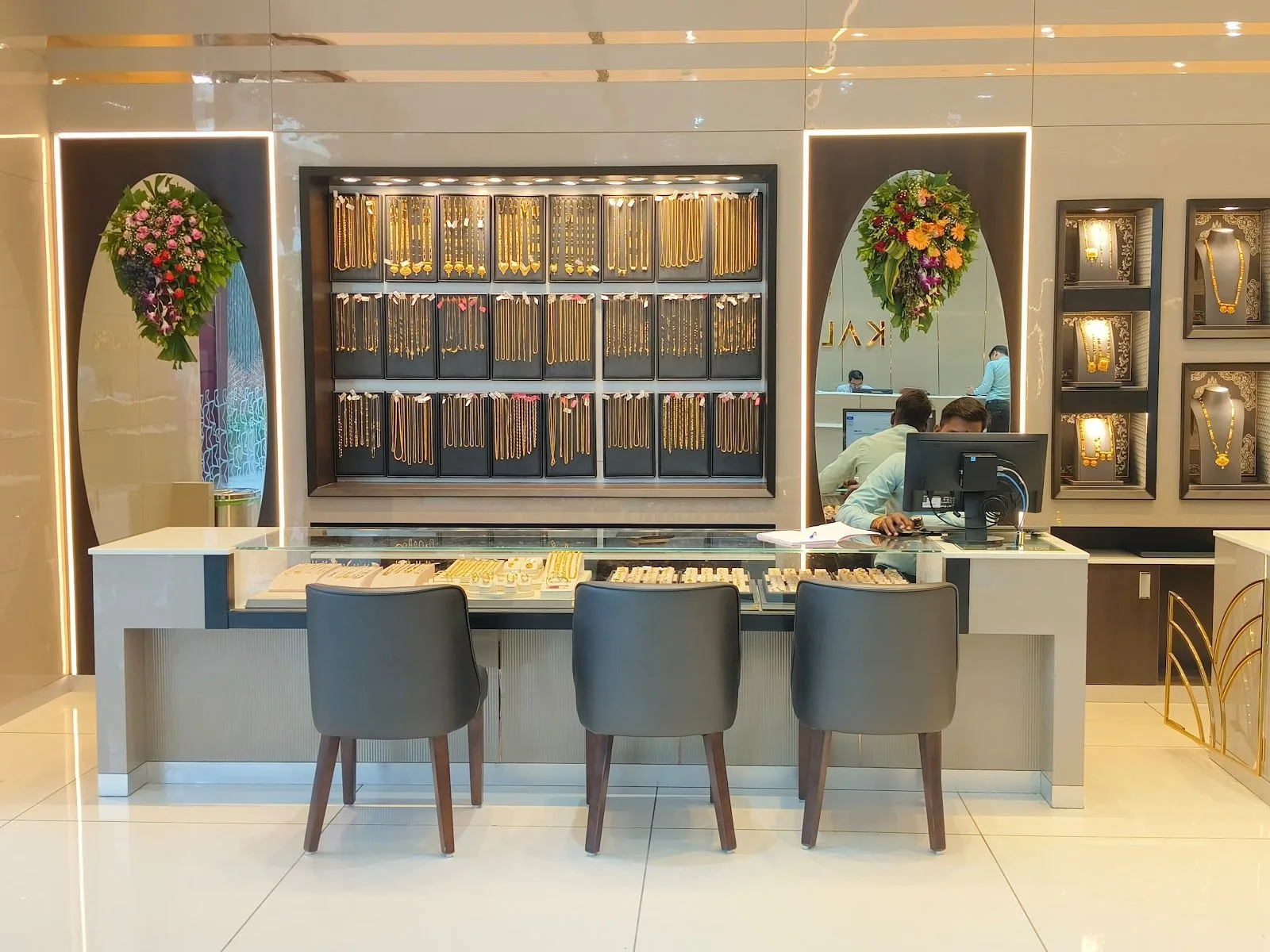 Kalyan Jewellers - Pimpri-Chinchwad