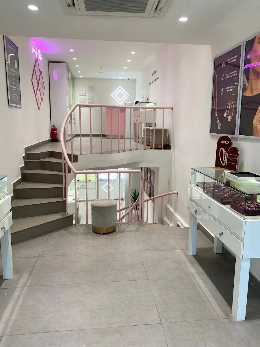 GIVA Silver & Gold Jewellery Store | Mirza Ismail Road, Jaipur