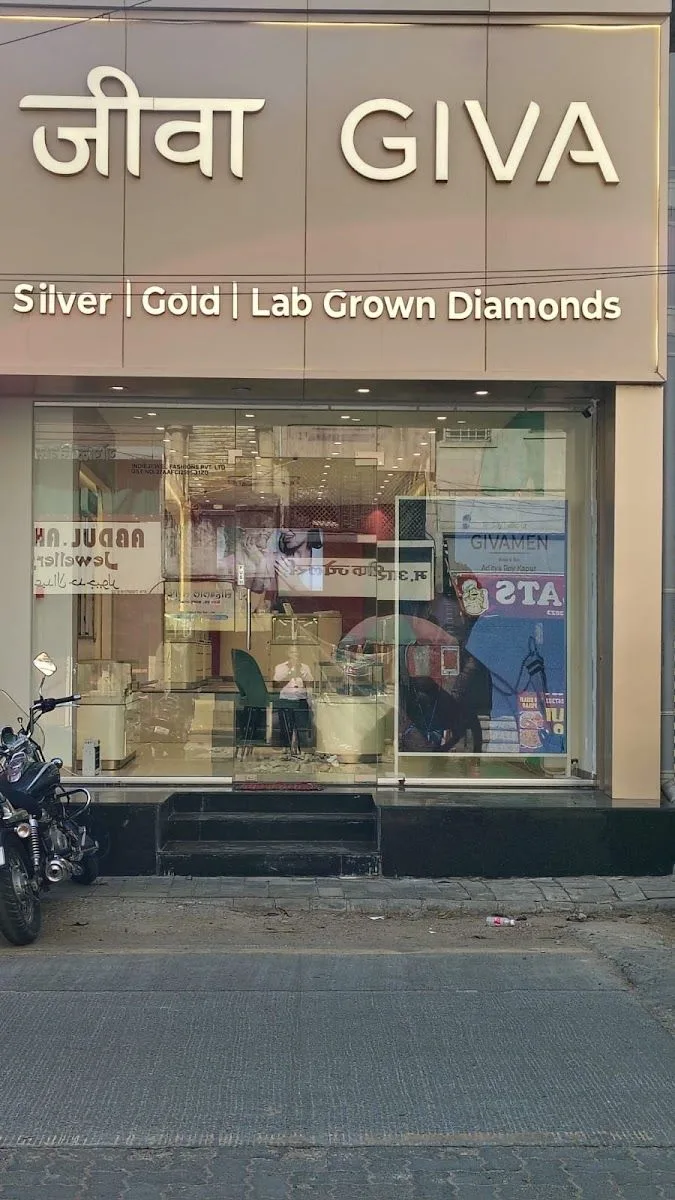 GIVA Silver & Gold Jewellery Store | Itwari, Nagpur