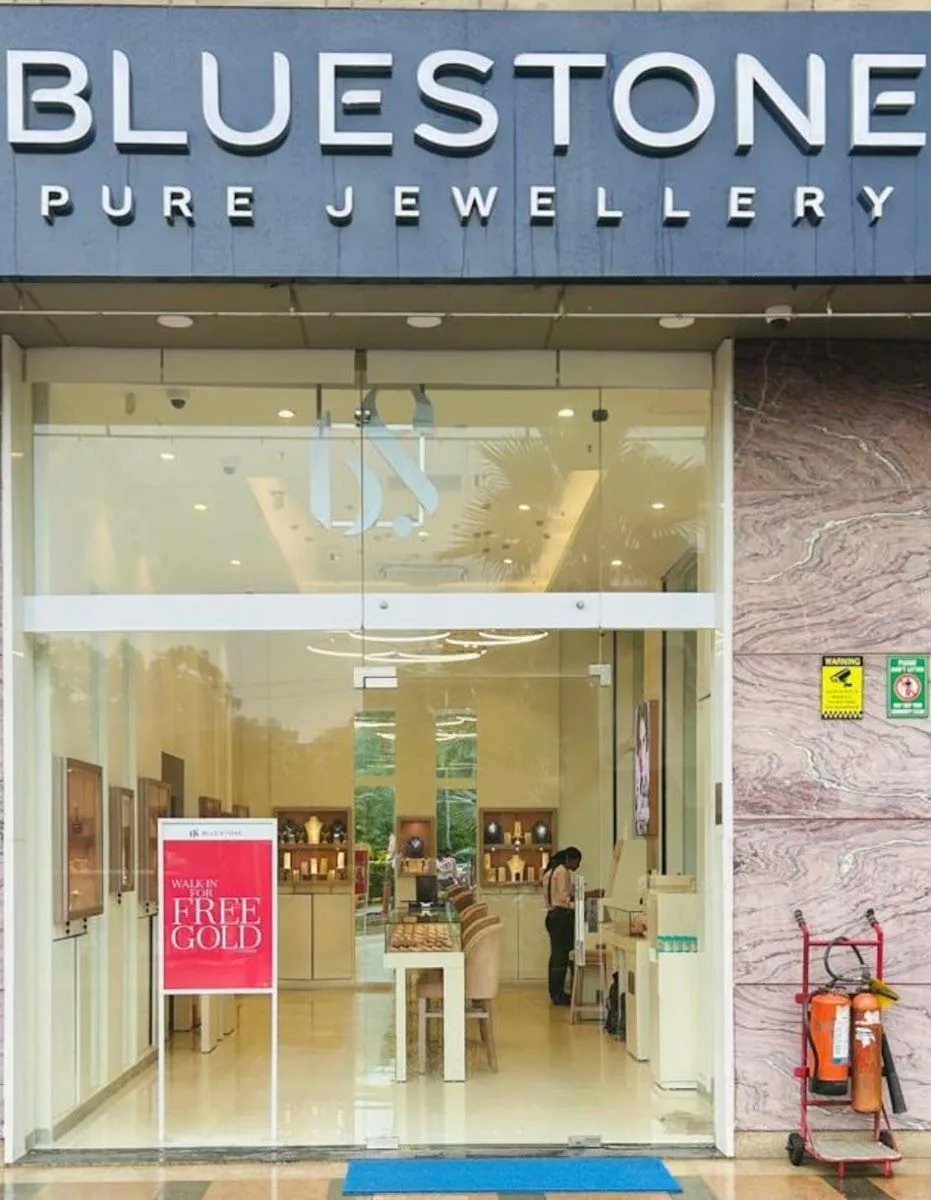 BlueStone Jewellery Good Earth City Centre Mall, Gurgaon
