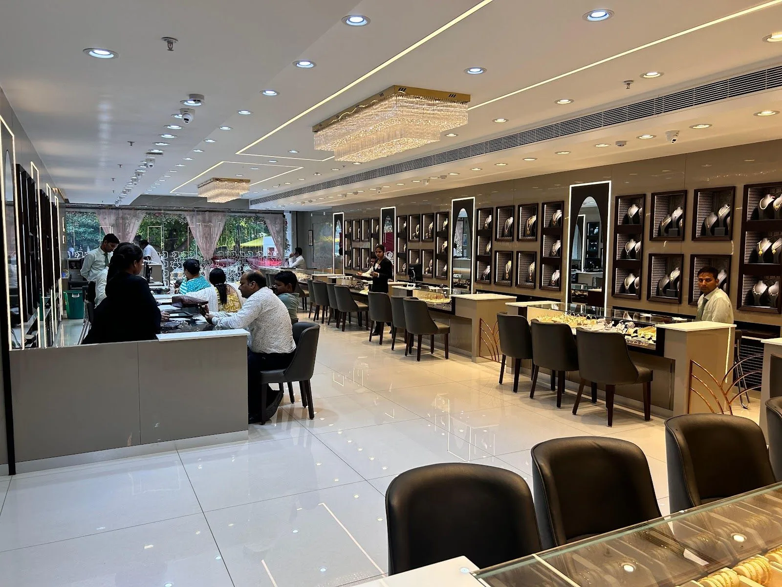 Kalyan Jewellers - Saket Nagar, Kanpur