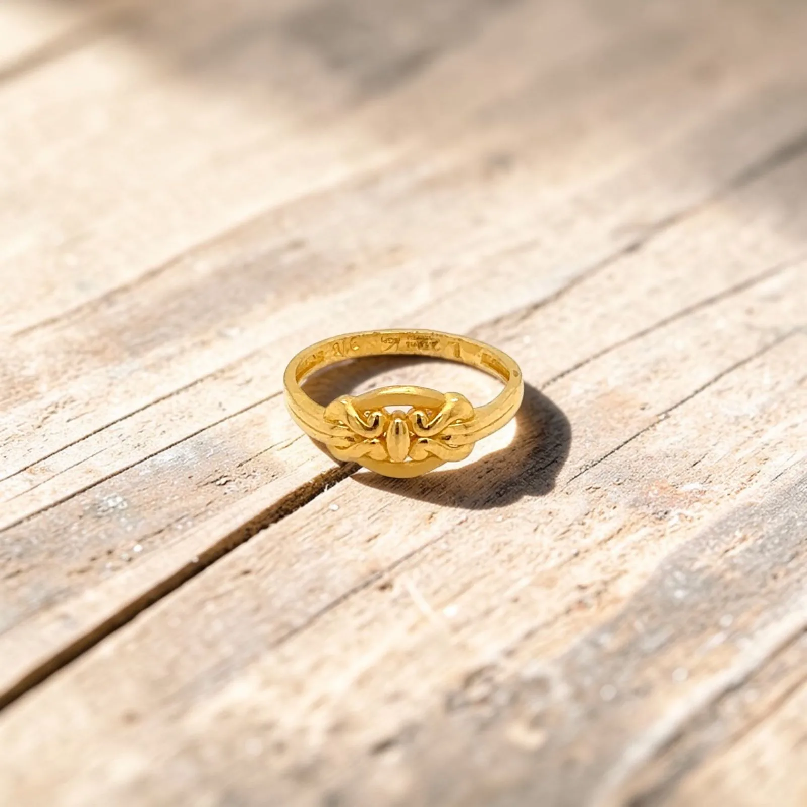 Kennect Yellow Gold Band Ring
