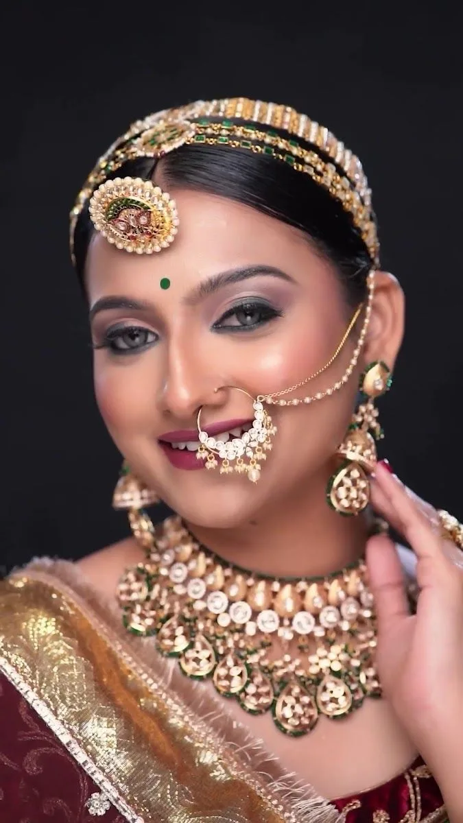 Bhawani Bangles - Best Jwellery Shop in Satellite, Manek Chowk, Naranpura Ahmedabad | Lagna Chuda | Fashion Jewellery Store