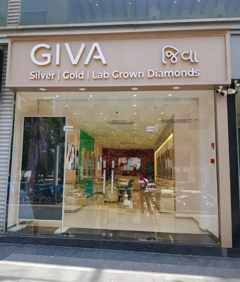 GIVA Silver &amp; Gold Jewellery Store | Prahlad Nagar Ahmedabad