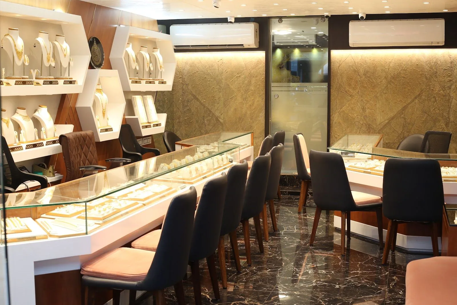 AL Madina Jewellers