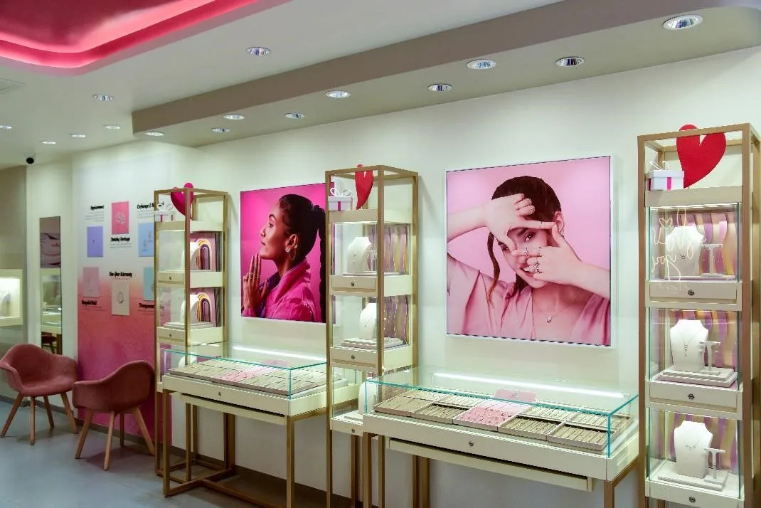 Mia by Tanishq - Navrangpura, Ahmedabad