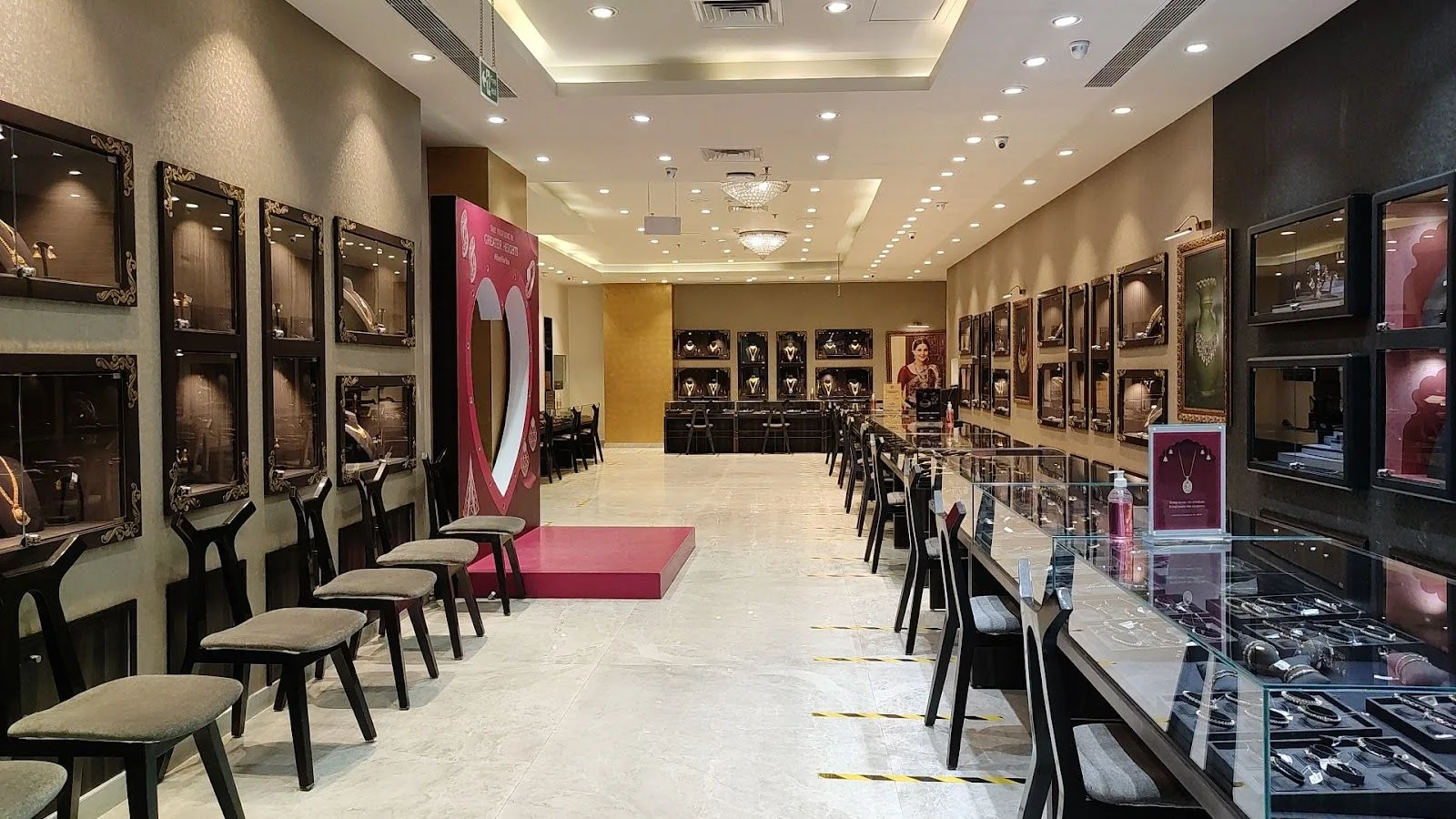 Reliance Jewels - Malleswaram, Bengaluru