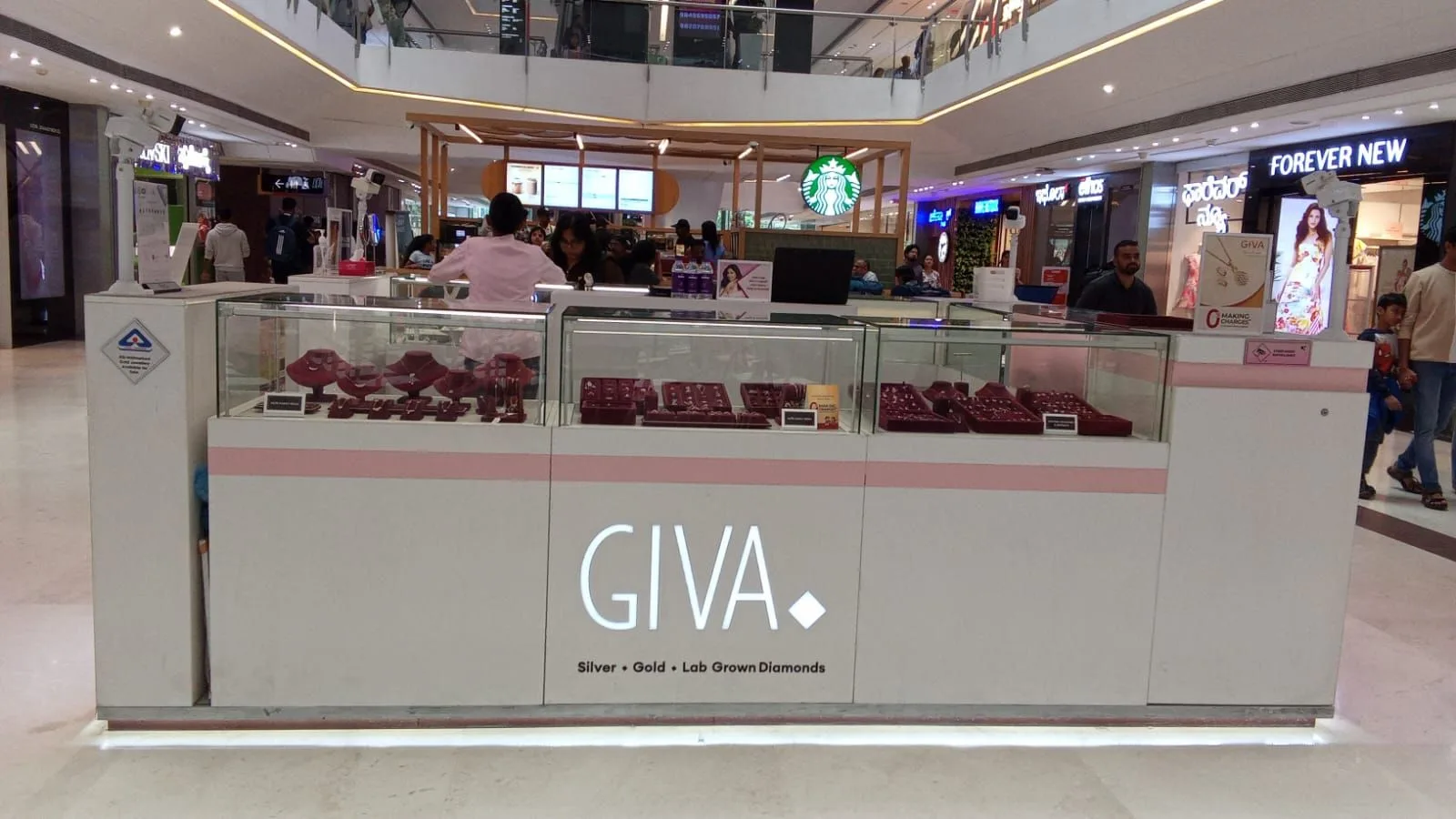 GIVA Silver &amp; Gold Jewellery | Nexus Koramangala | Lab Grown Diamonds