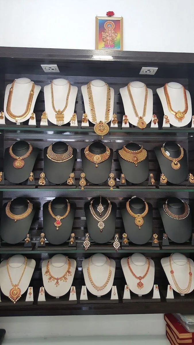 LAKSHMI NARAYANAPEARLS GEMS &amp; JEWLLERS