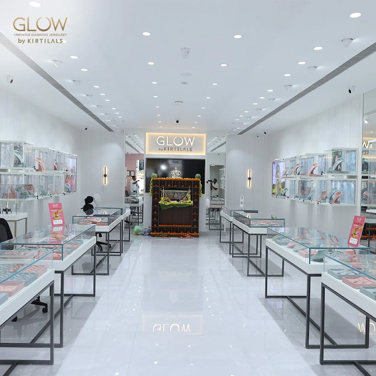 Glow by Kirtilals Adyar