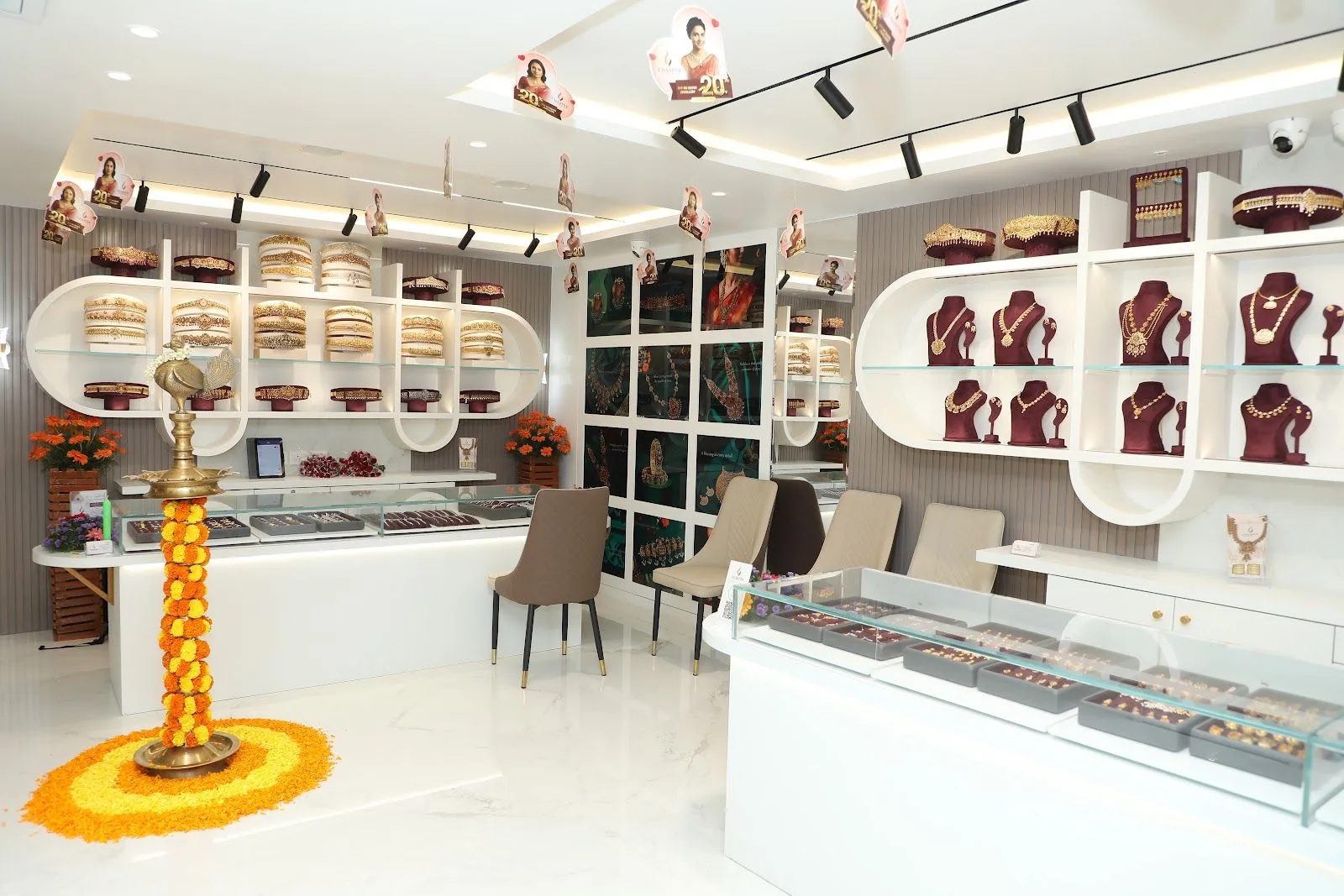 Chaandi Jewellery | 92.5 Silver Jewellery | Exclusive Silver Jewellery Boutique