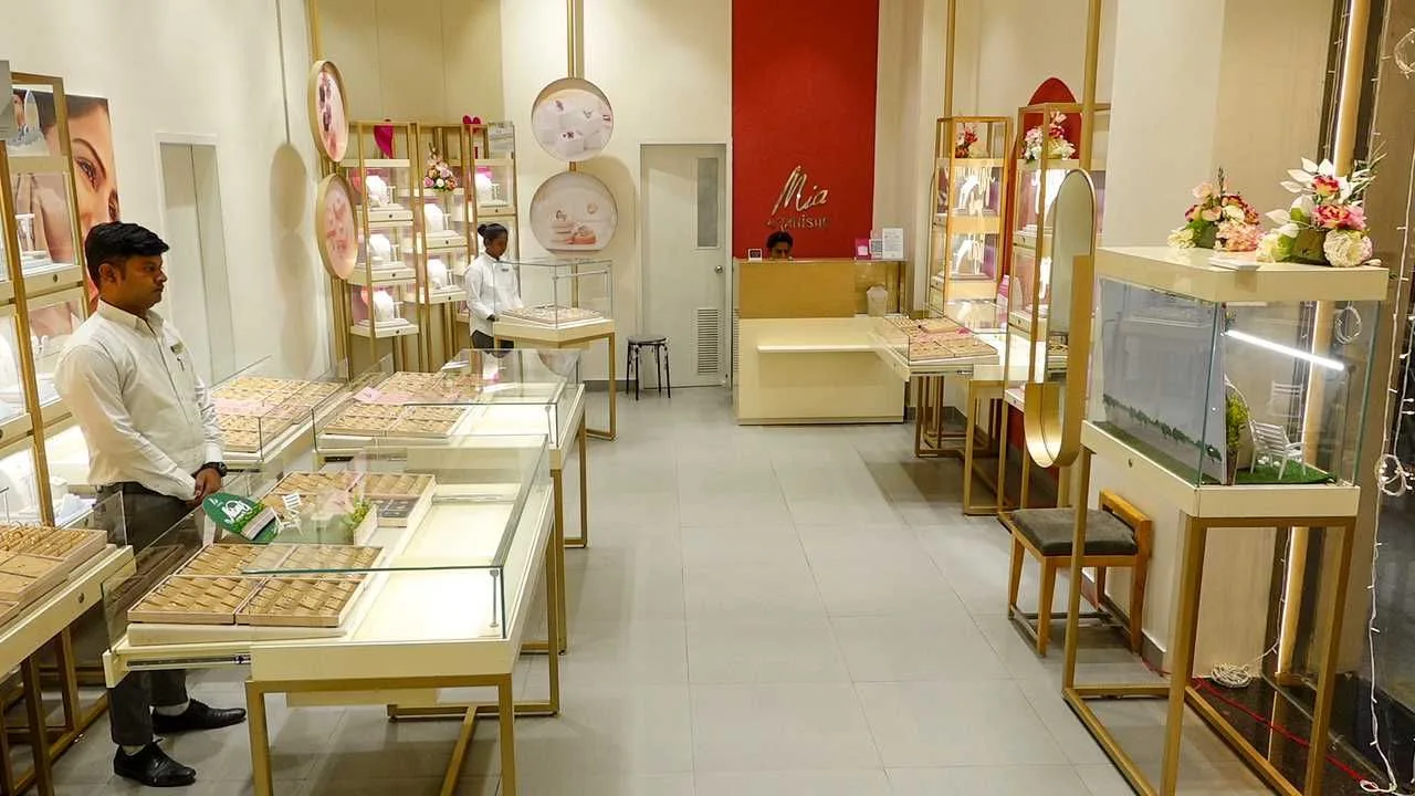 Mia by Tanishq - Himayatnagar, Hyderabad