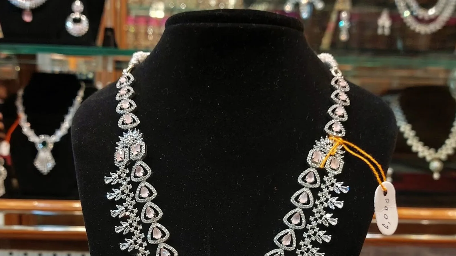 Mearaj Bangles & Alishaan Jewellers