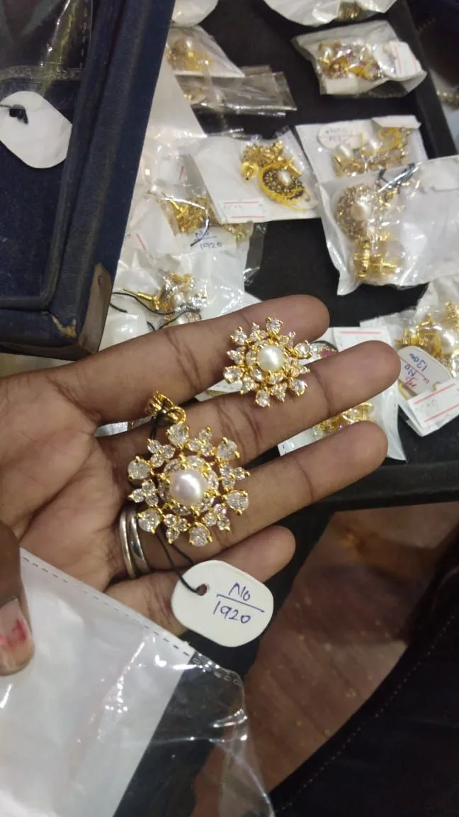 Maruti Pearls