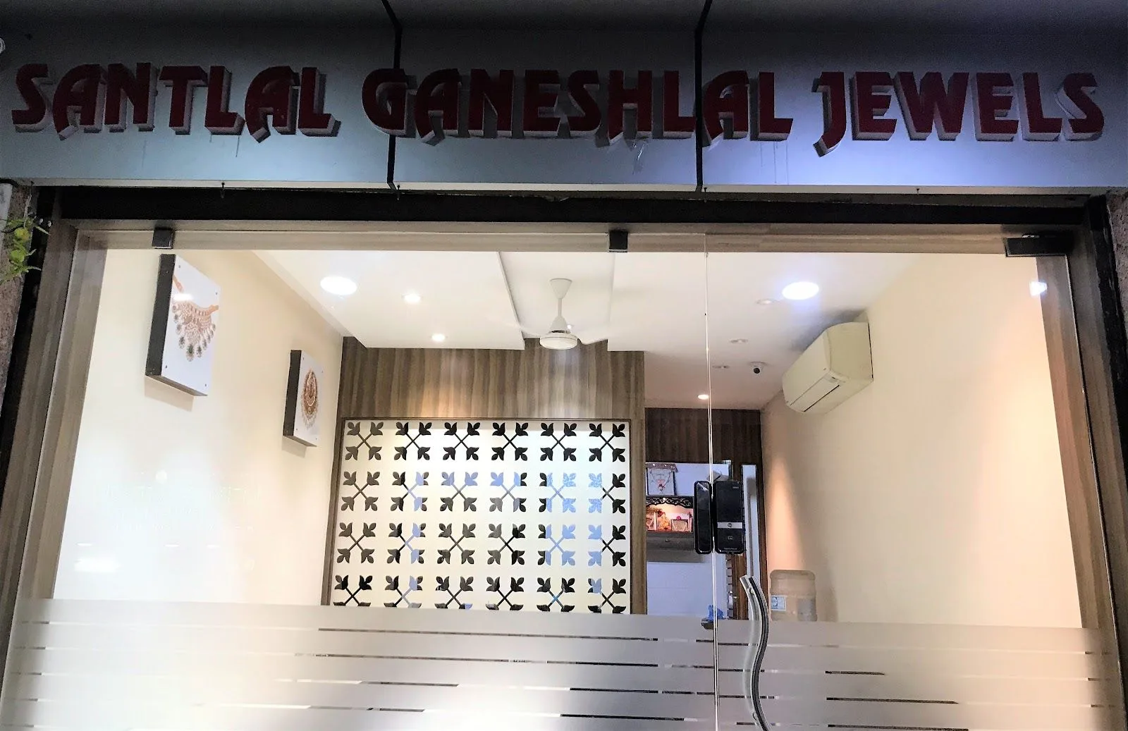 Santlal Ganeshlal Jewels
