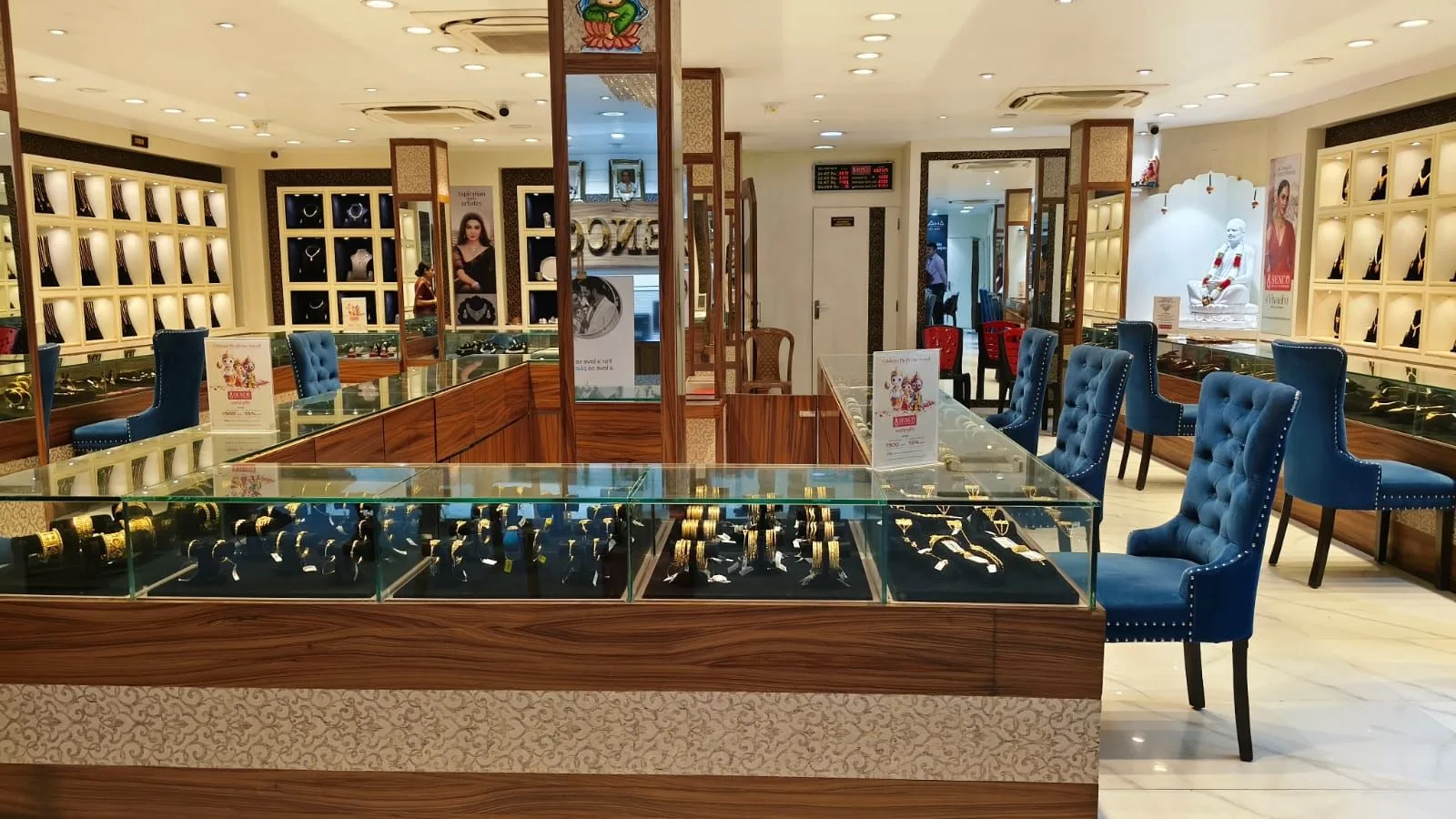 Senco Gold &amp; Diamonds- Domjur