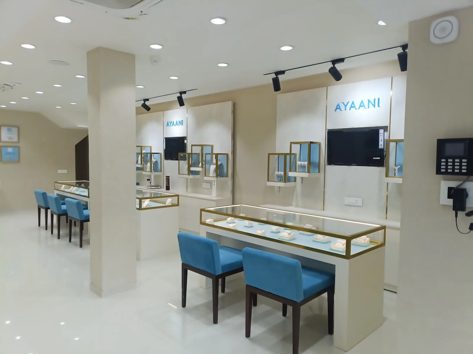AYAANI - Lab Grown Diamond Jewellery