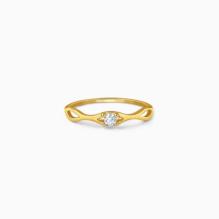 Golden Eye Catching Ring